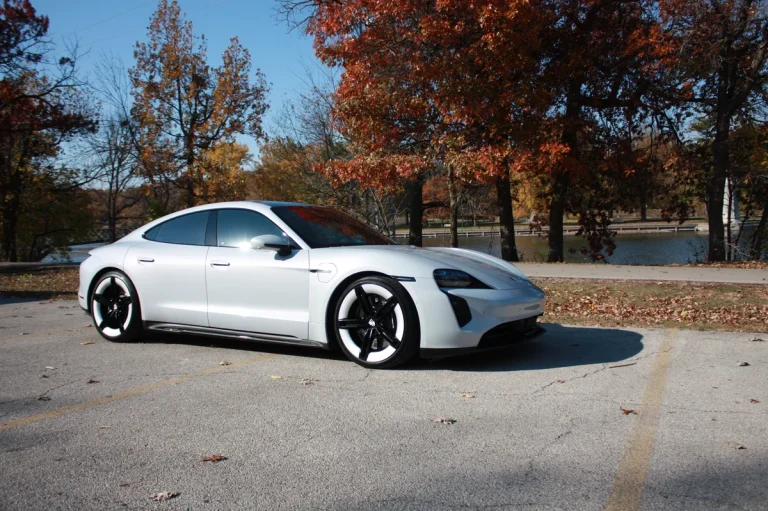 Porsche Taycan GTS — 2024